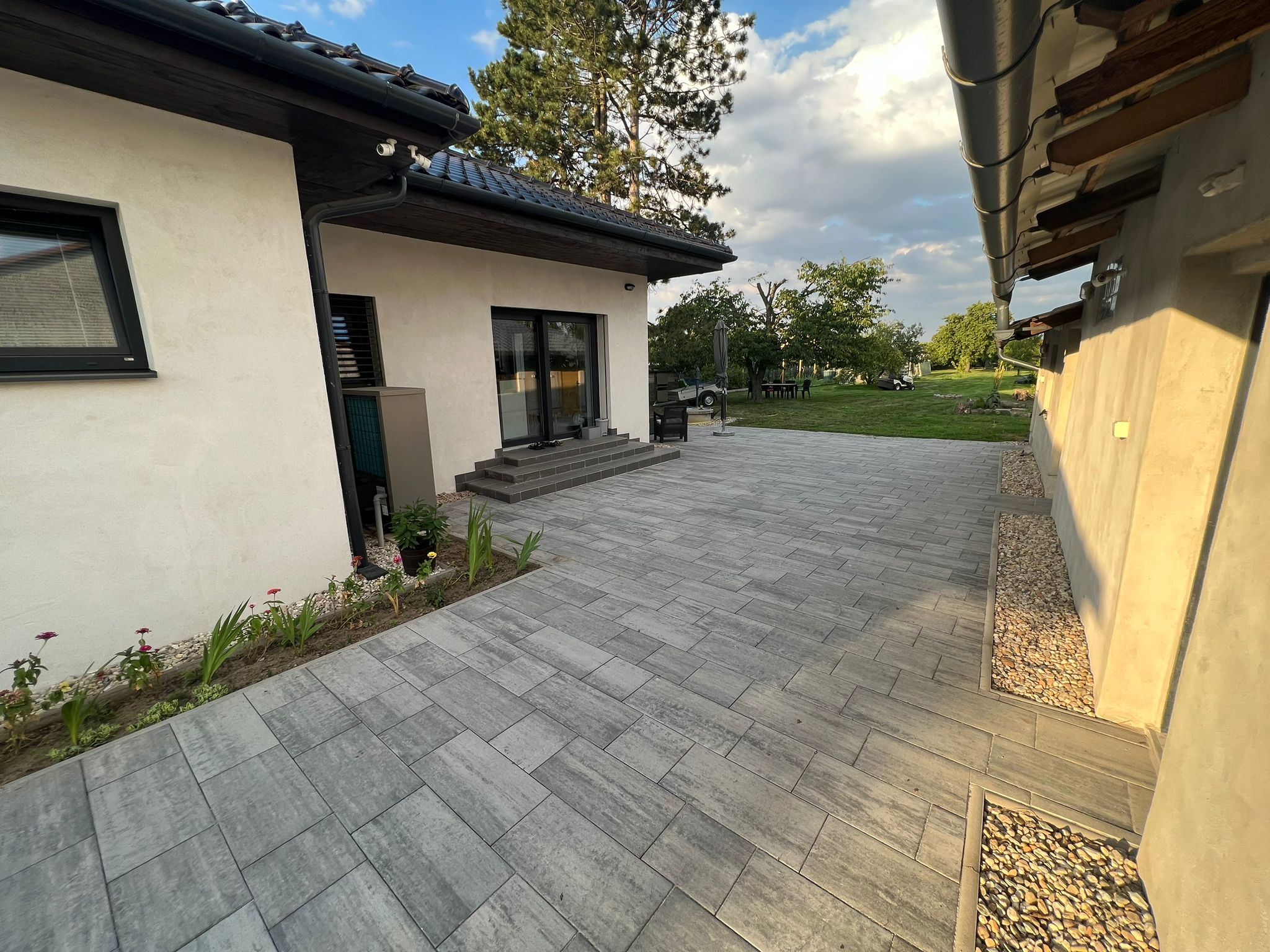 Terasa a vjezd kombinace